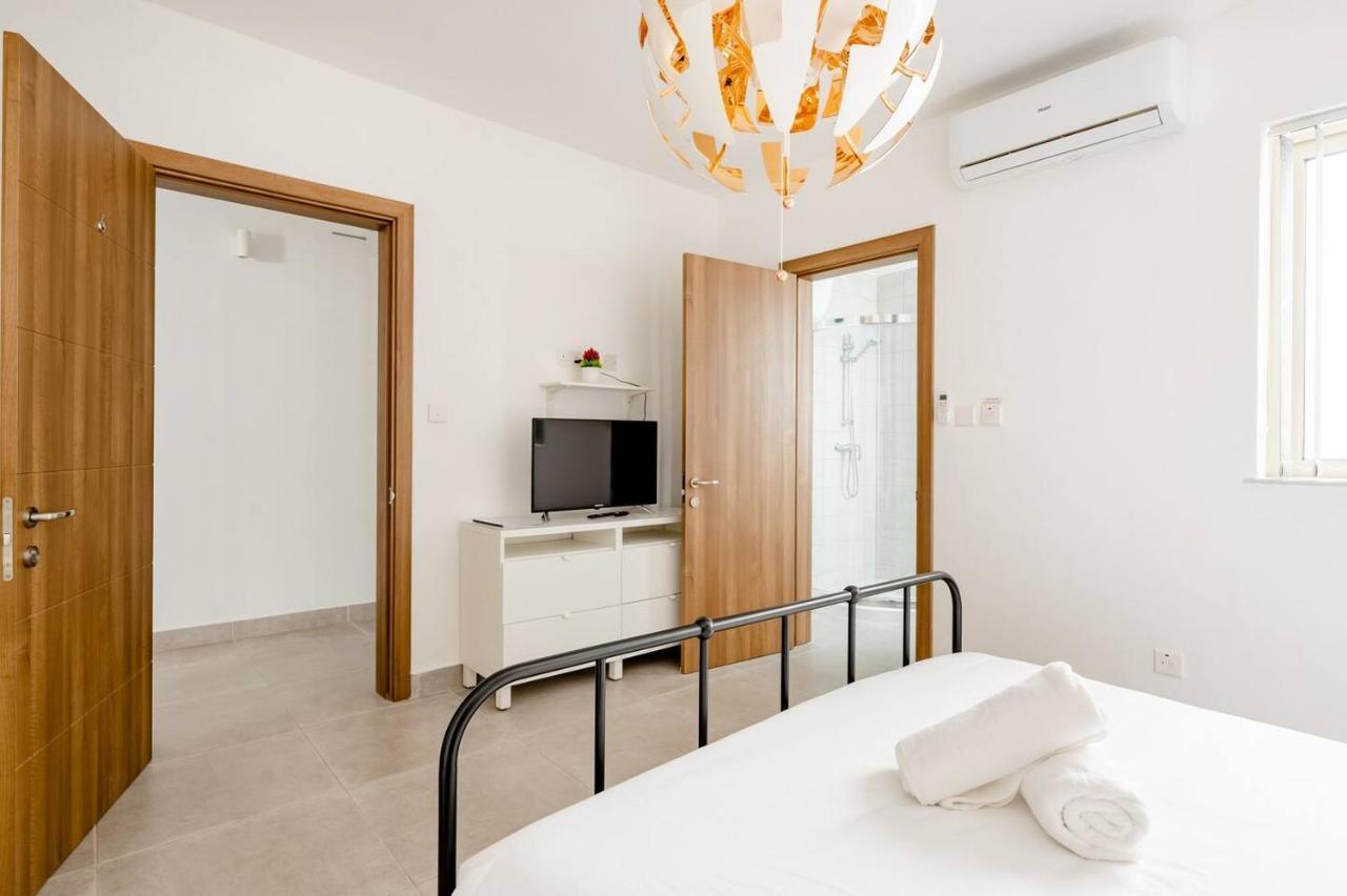 Casa Leon Malta Hotel Saint Julian's Eksteriør billede